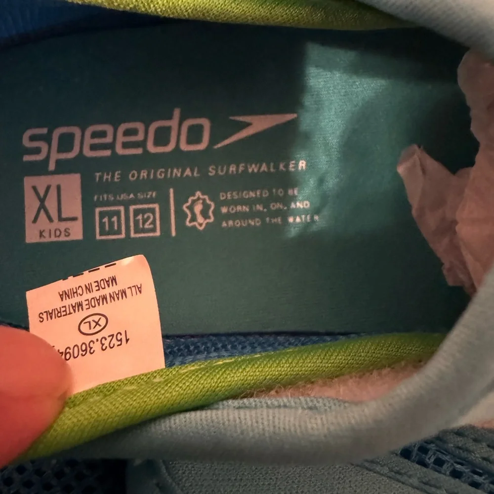 Get ready for SUMMER Speedo Kids Water Shoes - Aqua Blue XL Size 11-12